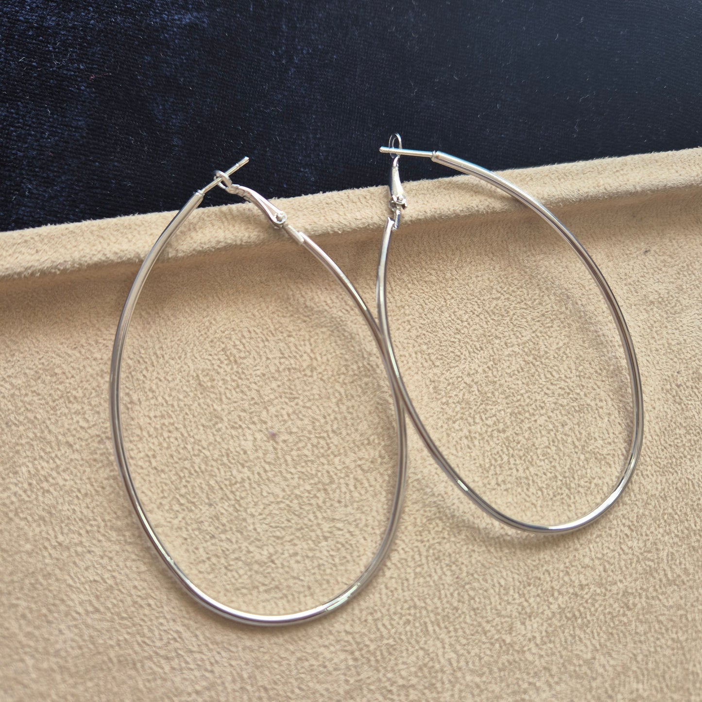 Oval Hoops Big