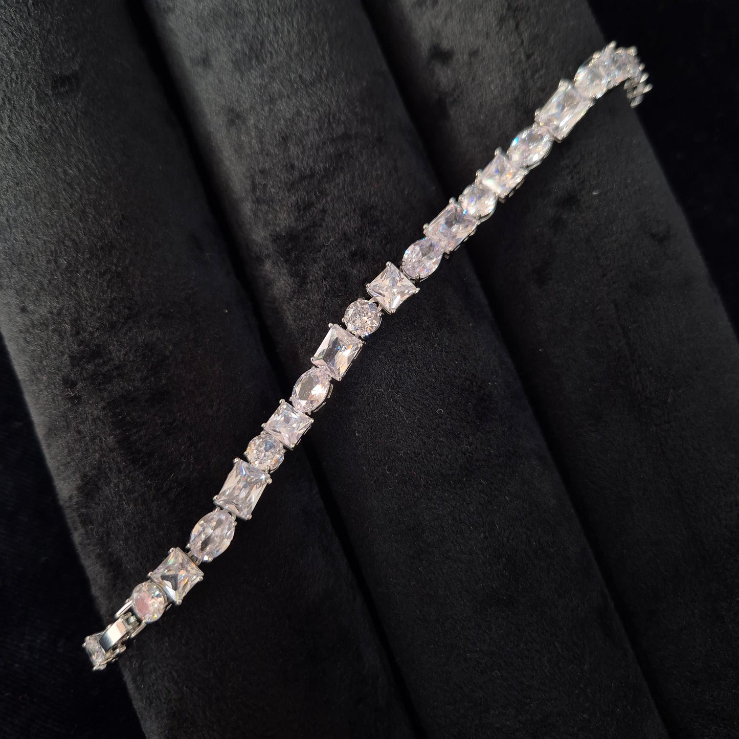 Nyra Tennis Bracelet
