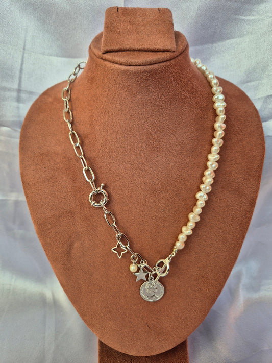 Western Asymmetric Pearl Necklace