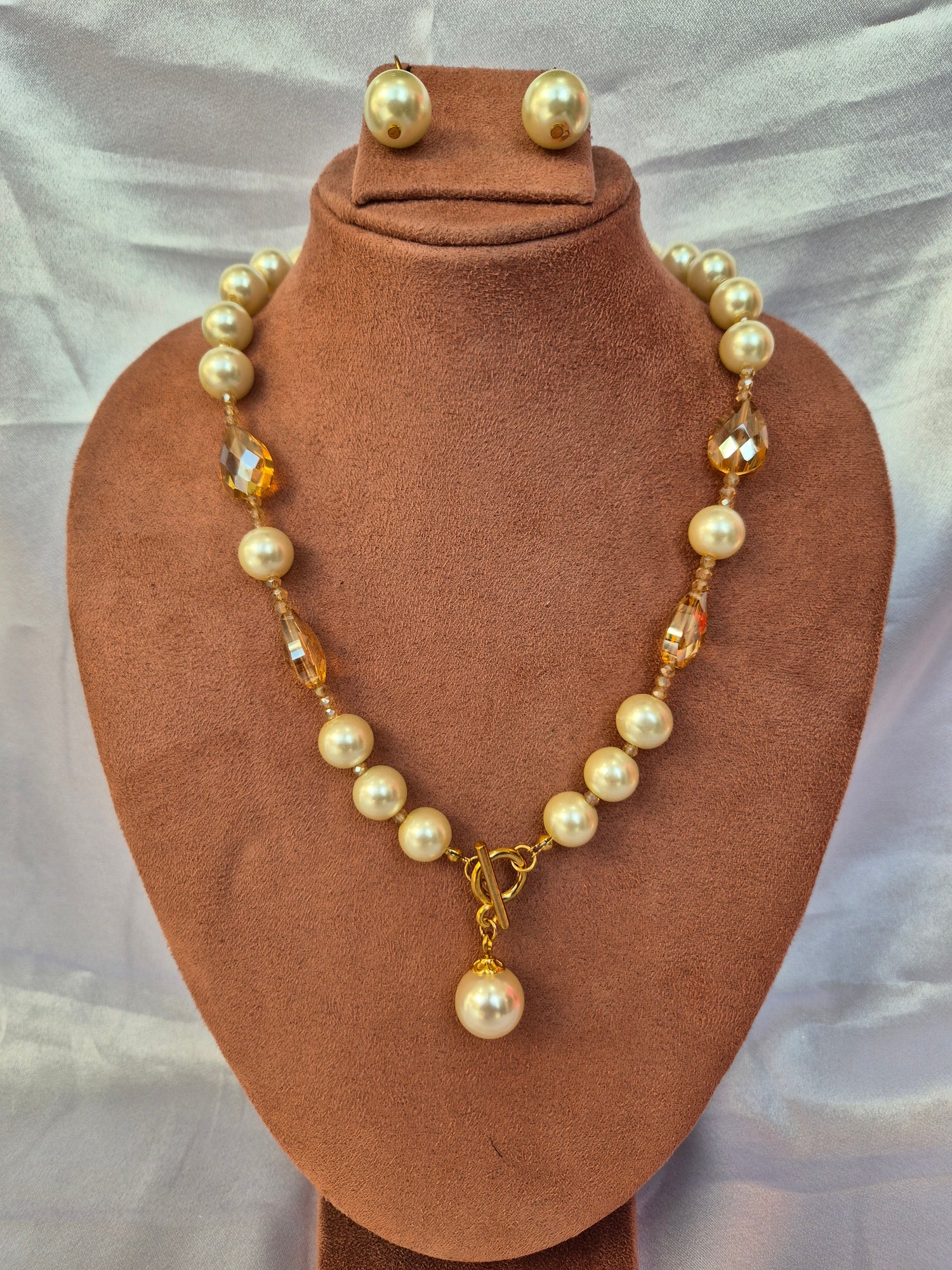 Pearl & Crystal