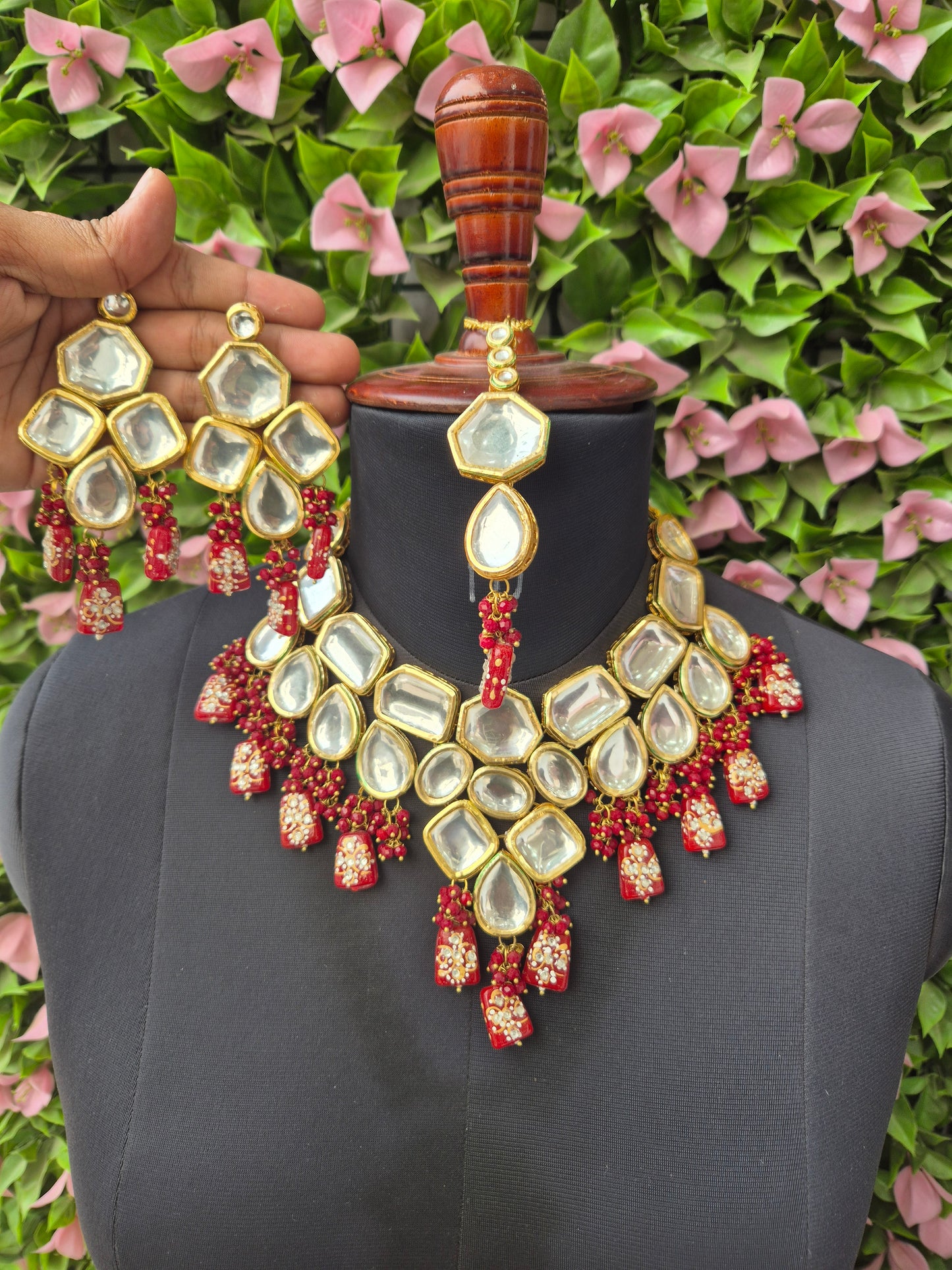 Pihu Kundan Necklace Set