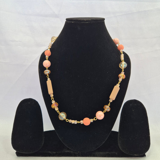 Elisa Crystal Necklace