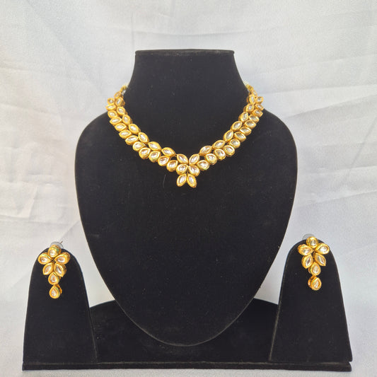 Bina Kundan Necklace Set