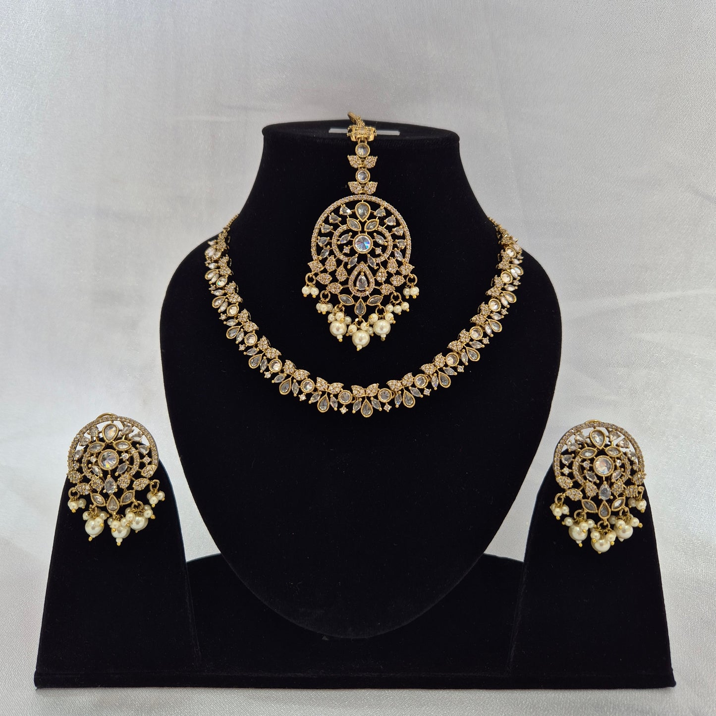 Jhanvi AD Necklace Set