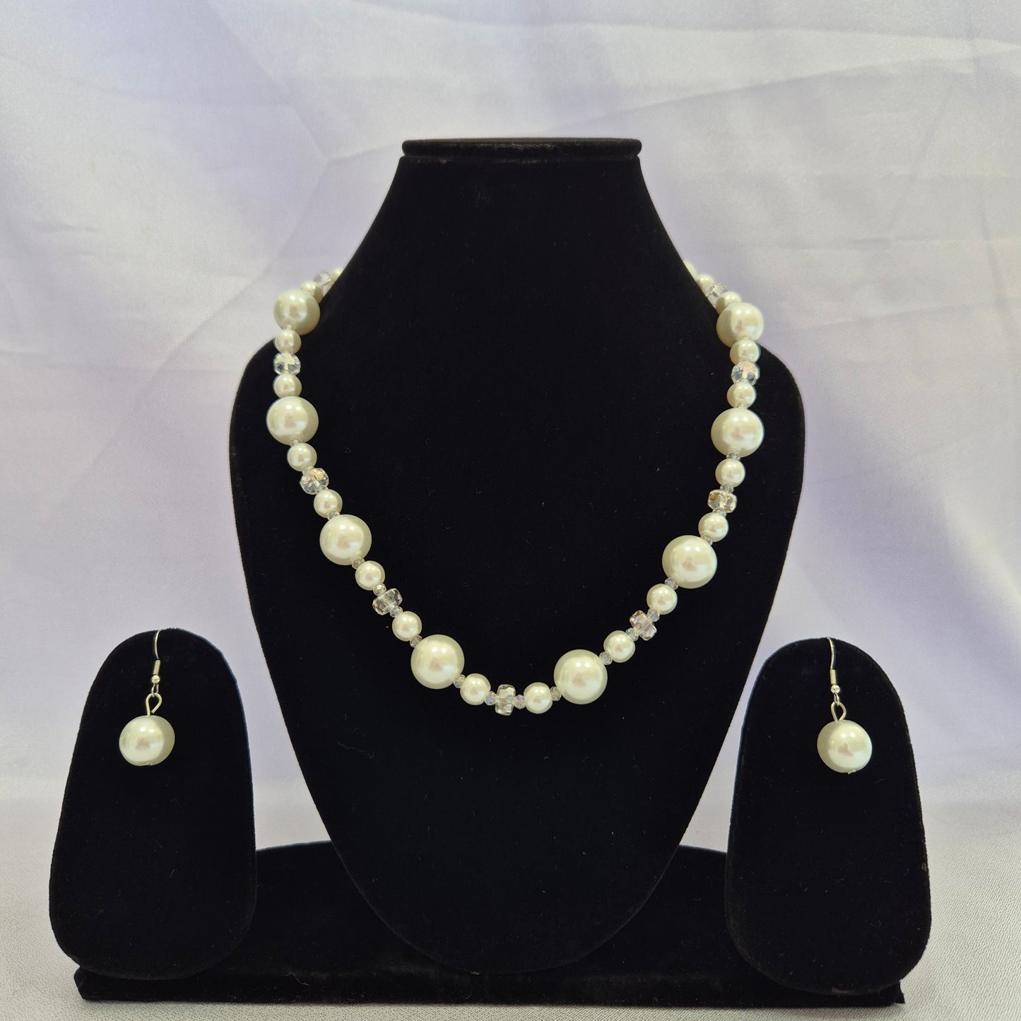 Lily Pearl Necklace Set