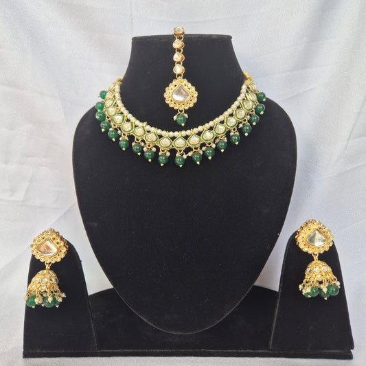 Tripti Kundan Necklace with Tikka