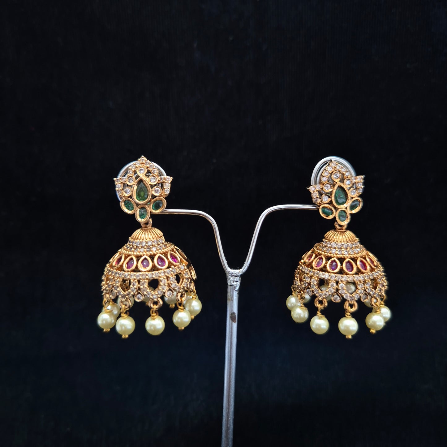 Doli Traditional Gold Jhumki