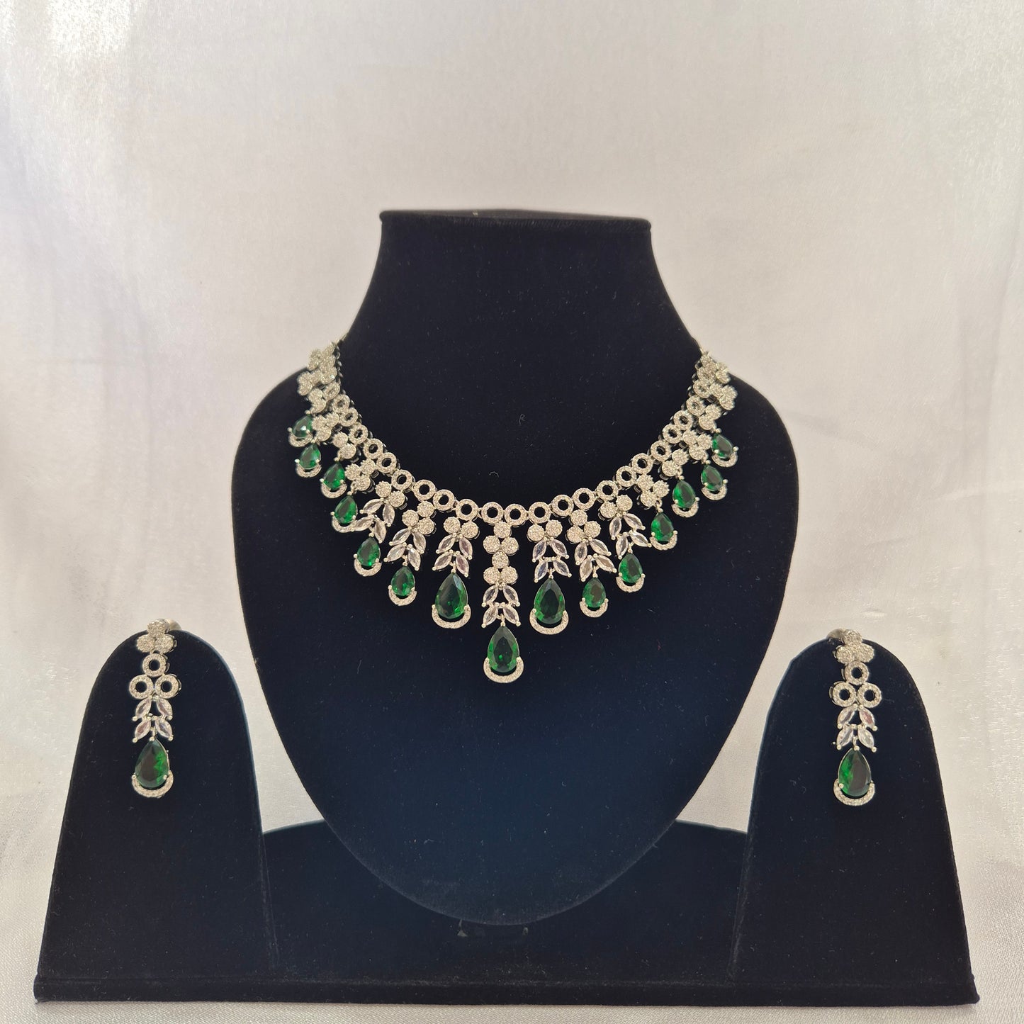 Falak Drop AD Necklace Green