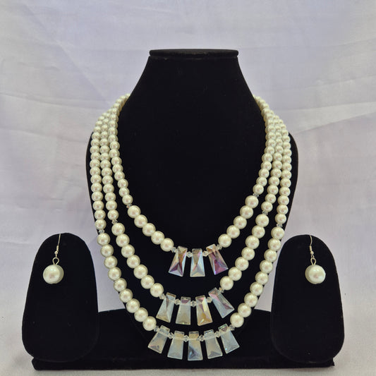 Triple Layered Pearl Set